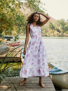 Christy Dawn The Claire Dress Amaranth‎ Floral Size Medium White Pink Ruffle